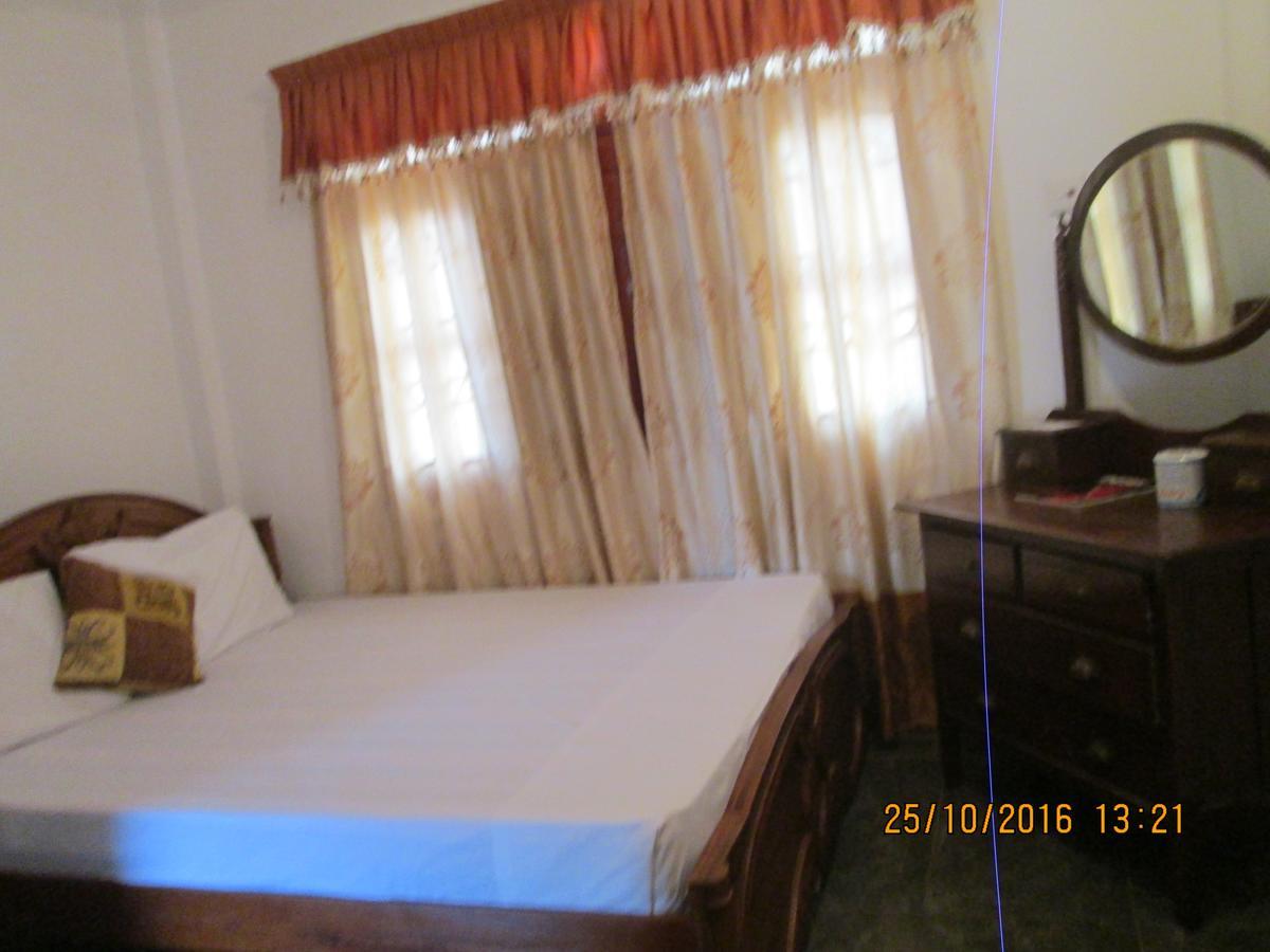 Hotel Blue Whale Jaffna Exterior foto