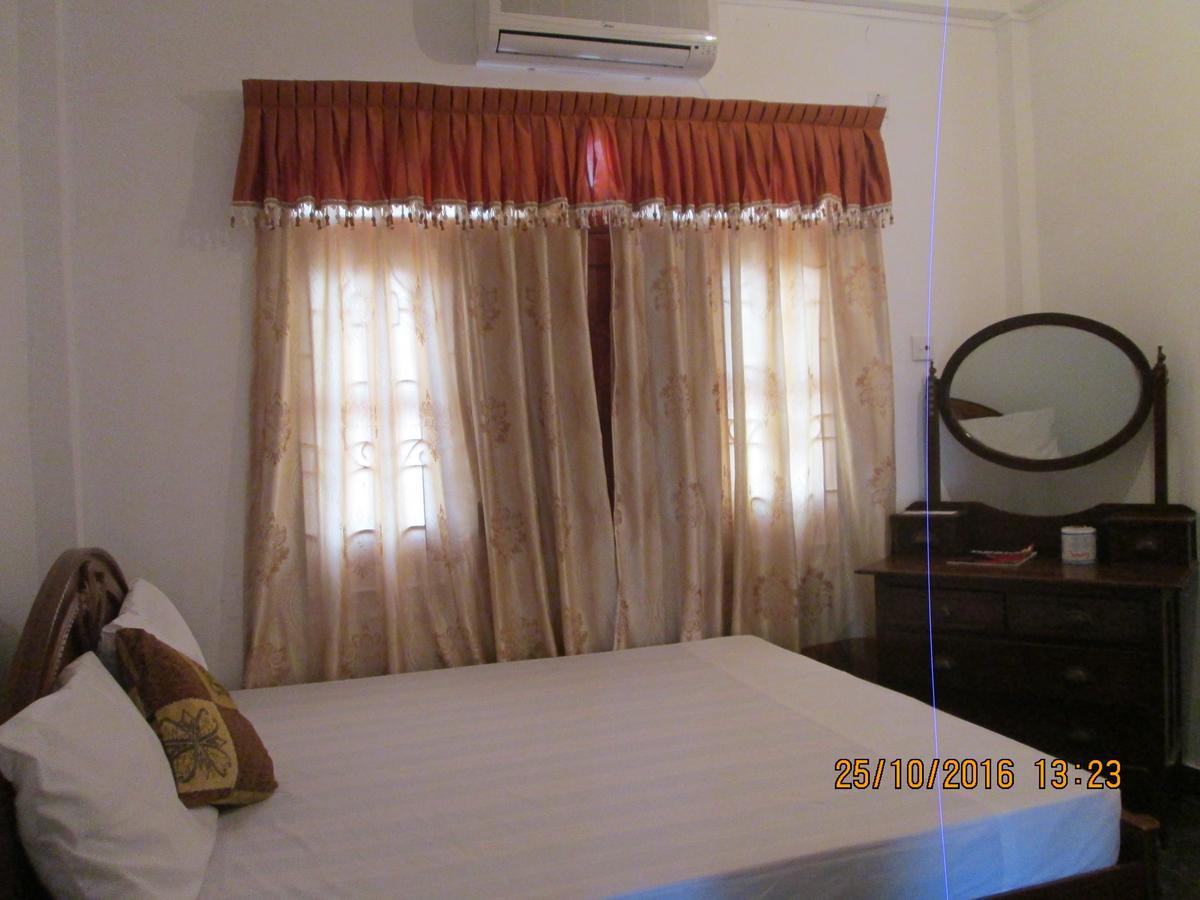 Hotel Blue Whale Jaffna Exterior foto