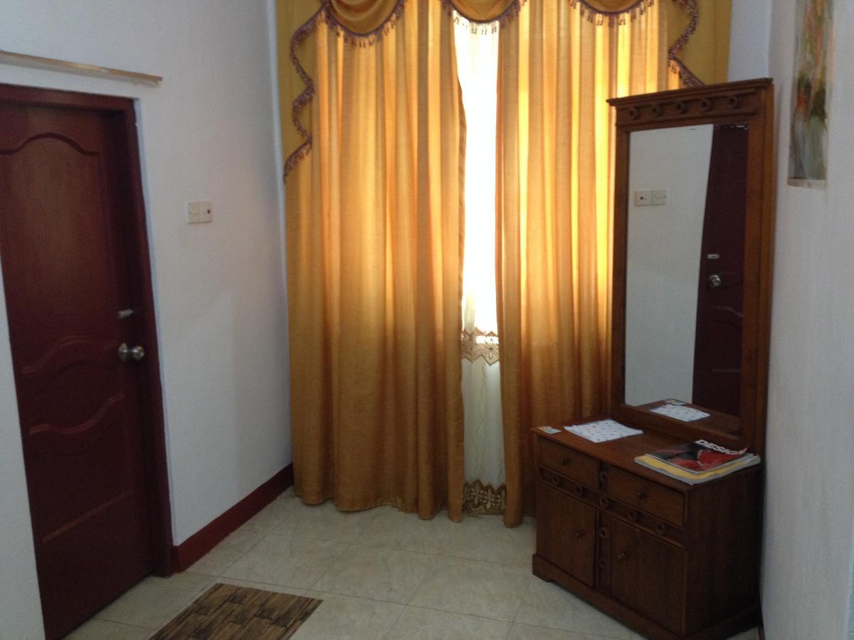 Hotel Blue Whale Jaffna Exterior foto