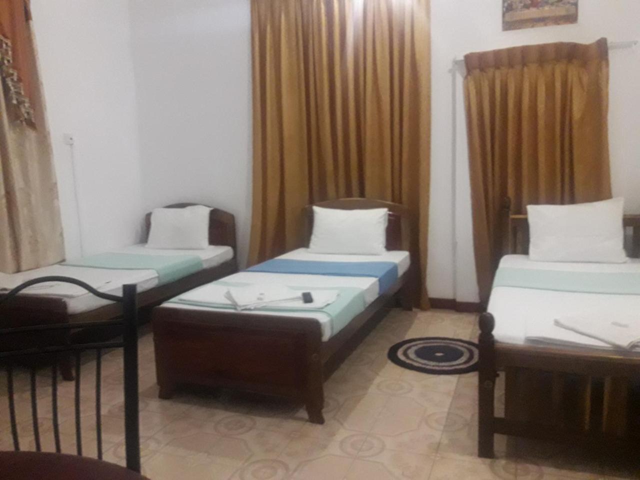 Hotel Blue Whale Jaffna Exterior foto